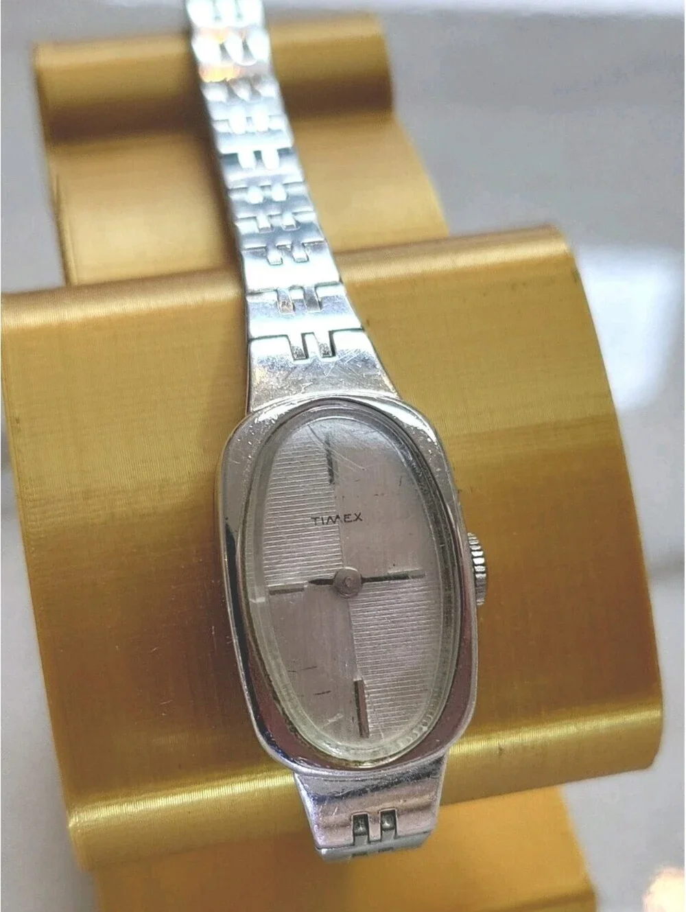Vtg Womens Timex Watch Windup Silvertone Working Ready To Wear 7.5